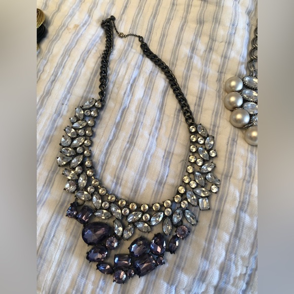 Assorted necklaces - Picture 12 of 16